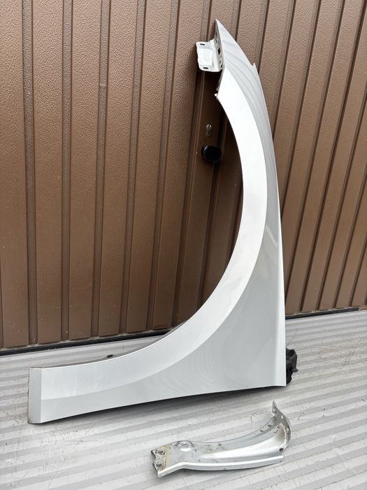 Aripa st fata Skoda Suparb 3 cod de culoare LA7W 2015-2020