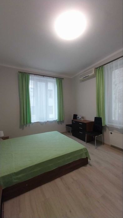 Продава се Тристаен апартамент в София, Център - 75 кв.м за 9 €/кв.м - Снимка #4