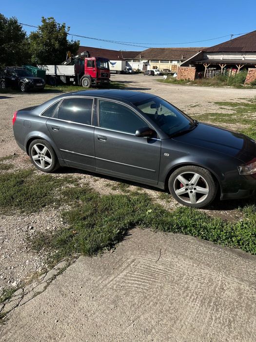 Audi A4 benzina stare foarte buna