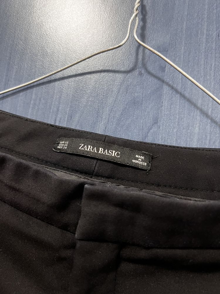 Pantaloni Zara, marimea XS