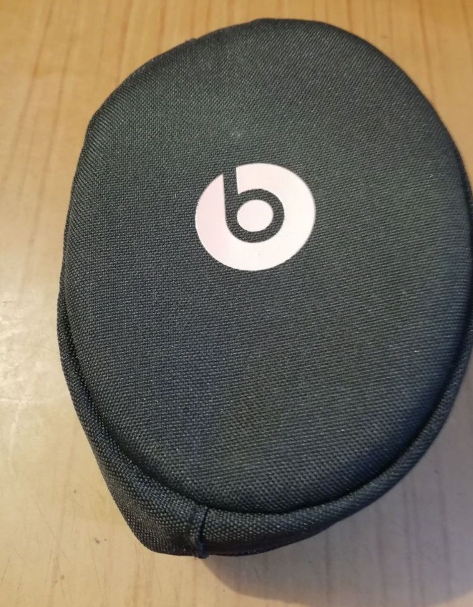 Husa casti beats