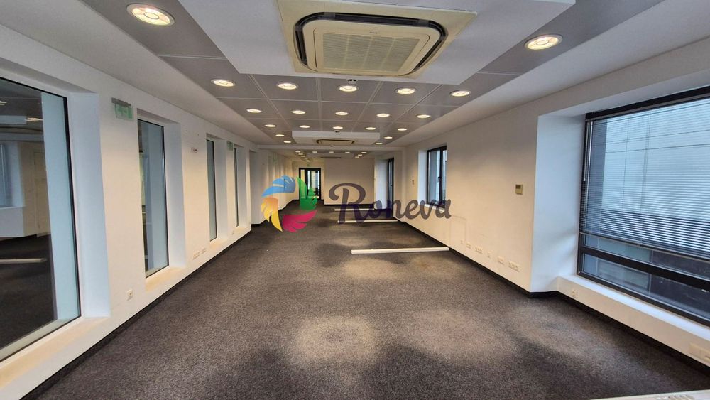 Офис под наем Център!!!