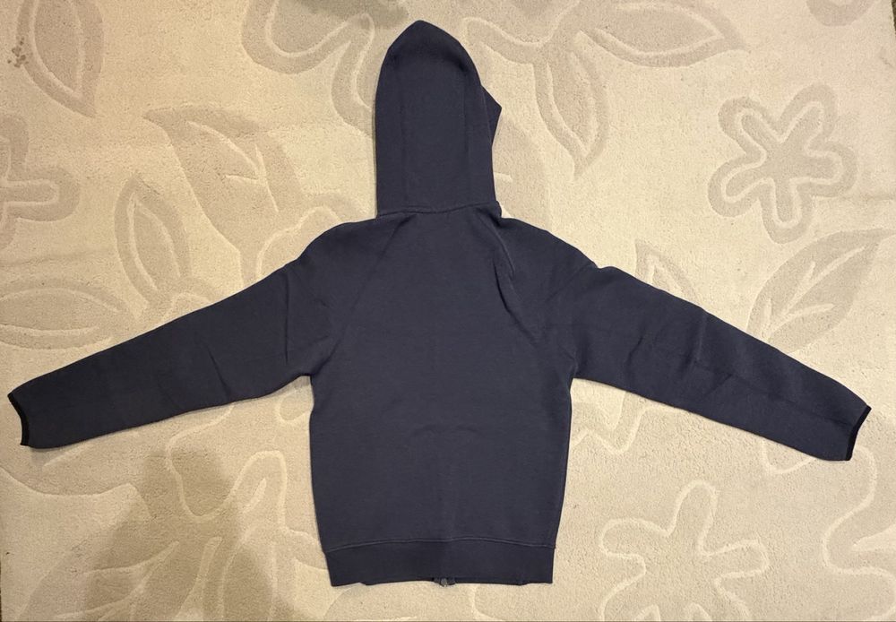 Суичъри Nike Tech Fleece, Jack and Jones, Cropp и LC Waikiki