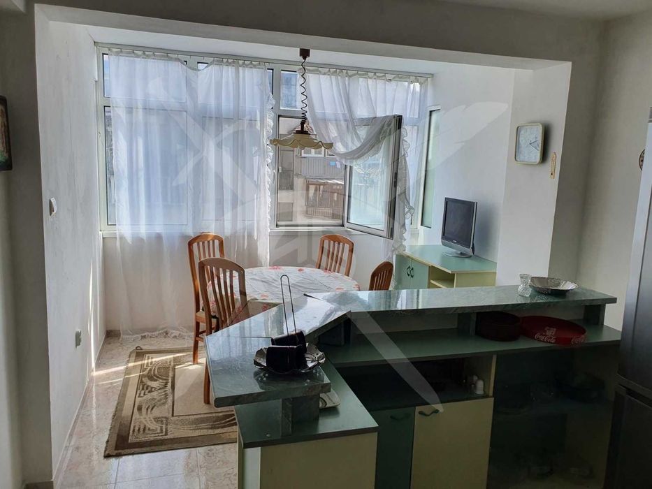 Продава се Тристаен апартамент в Варна, Победа - 80 кв.м за 1563 €/кв.м - Снимка #1