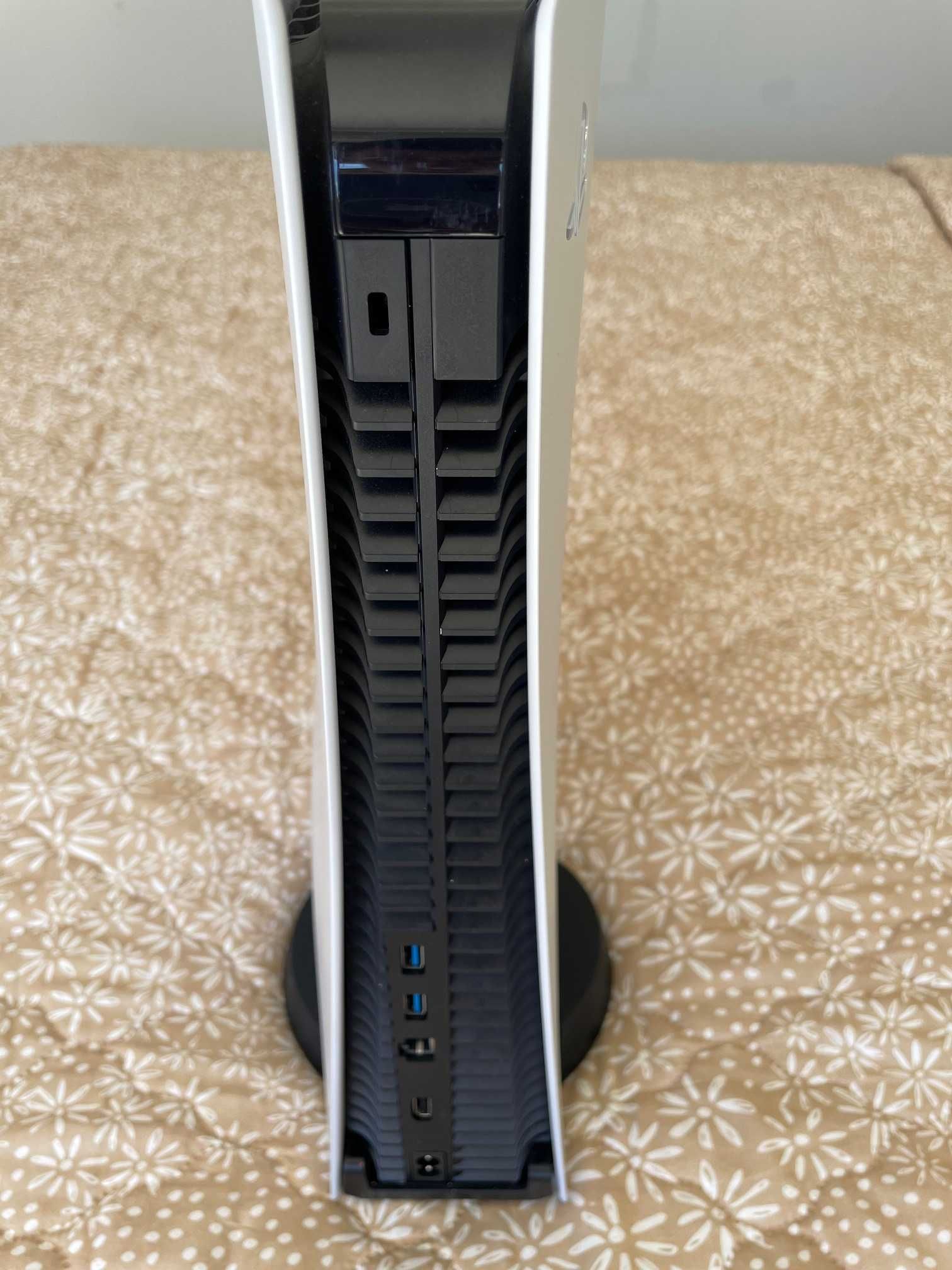 PlayStation 5 Дисков с 3 игри
