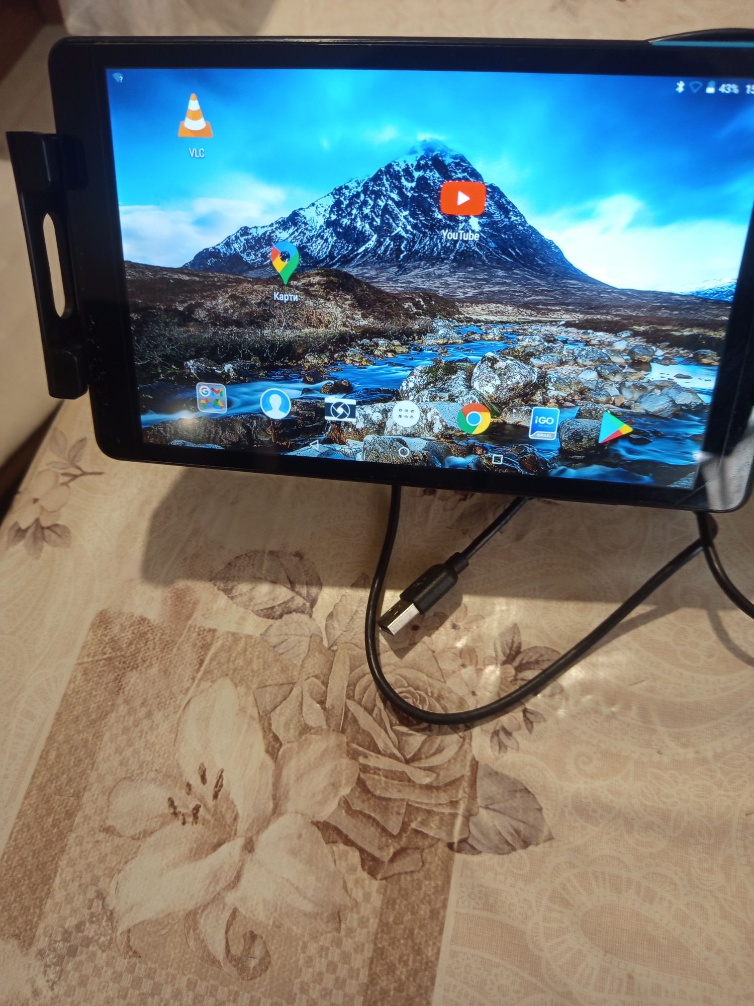 Таблет Lenovo със навигация IGO