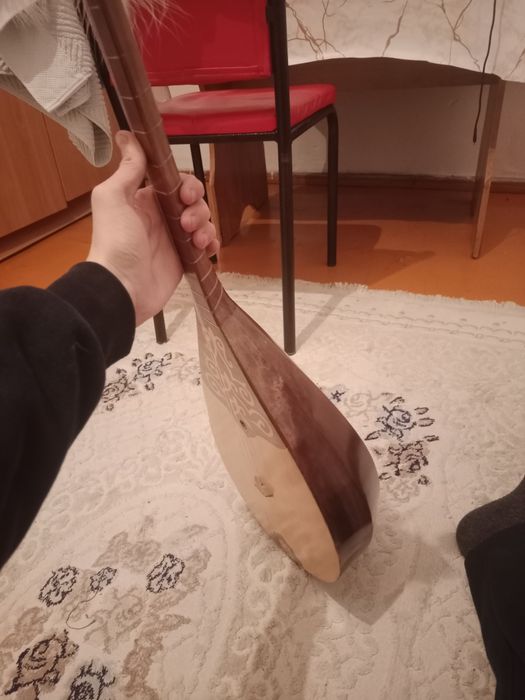 Домбыра сатылады!!