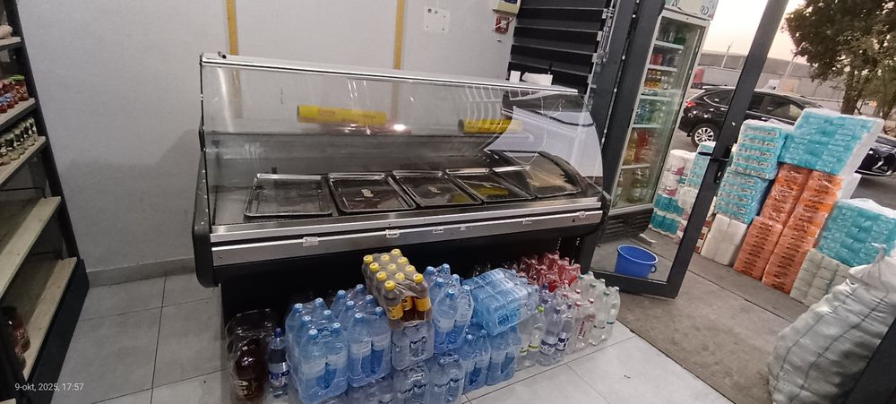 Xolodinlik vetrina sotiladi