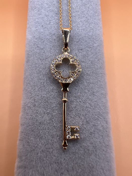 Продам золотой ключик.