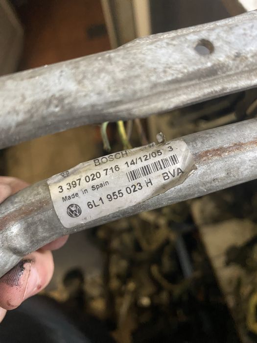 Ansamblu stergatoare Volkswagen Vw Polo 9N Seat ibiza 6Q2955119A