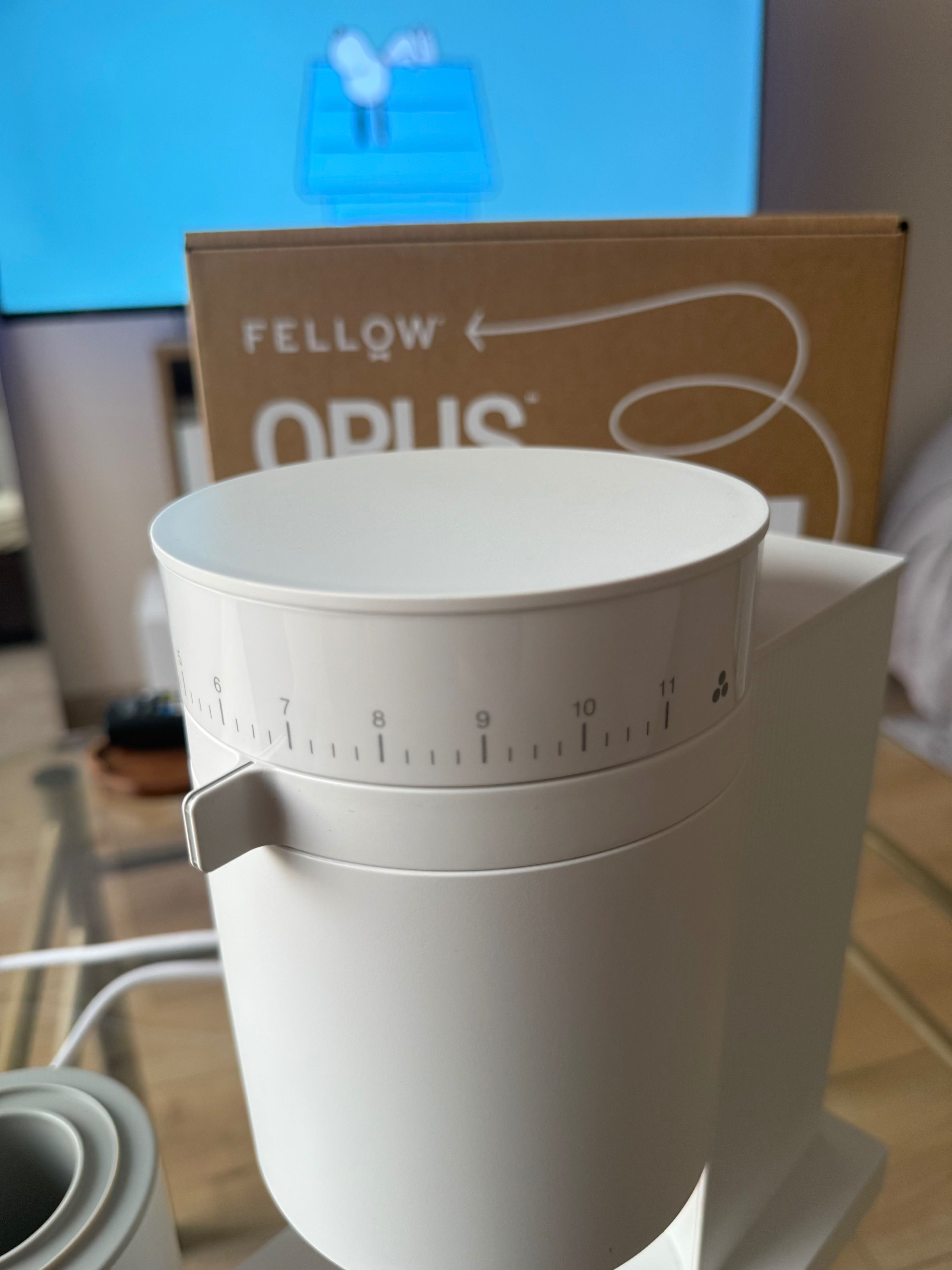 Еспресо Kафемелачка Fellow Opus Conical Burr Grinder - White