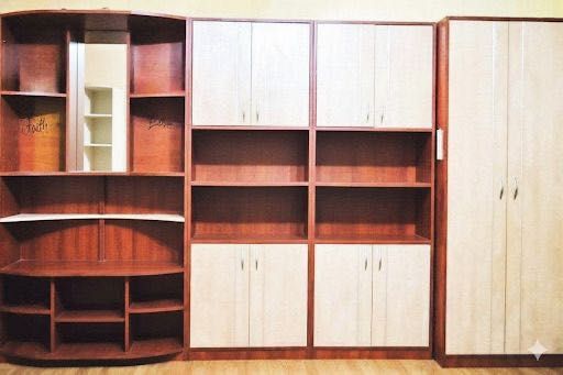 Bibliotecă marca STAER în stare bună