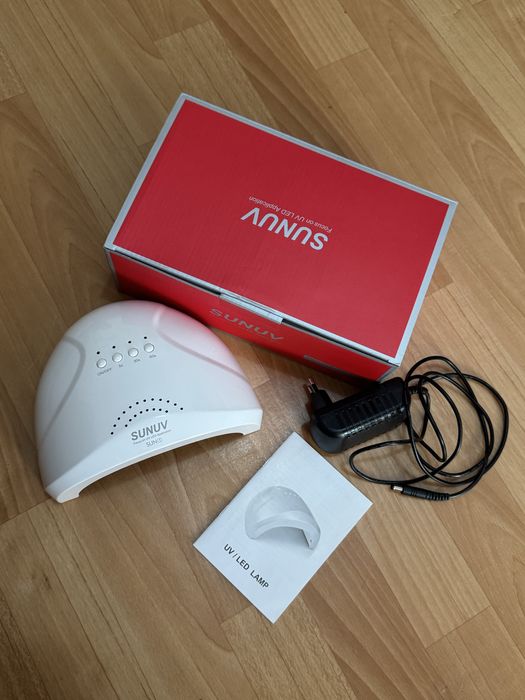 Лампа для маникюра UV/LED Lamp SUNUV