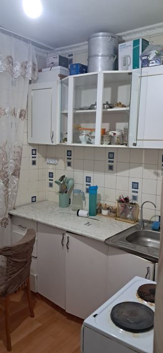 Сдам 2 ком квартиру на долги срок !