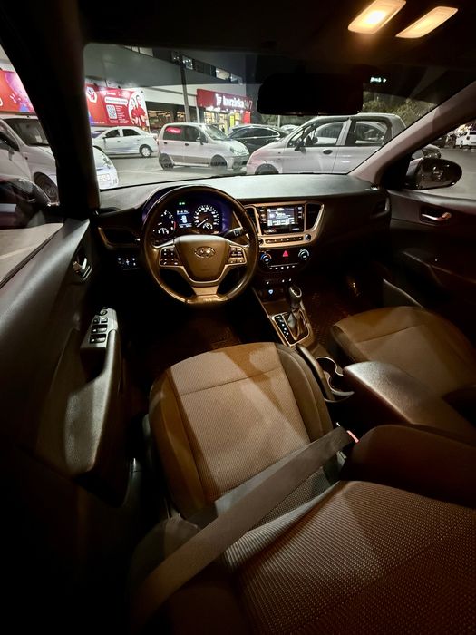 Hyundai accent AT