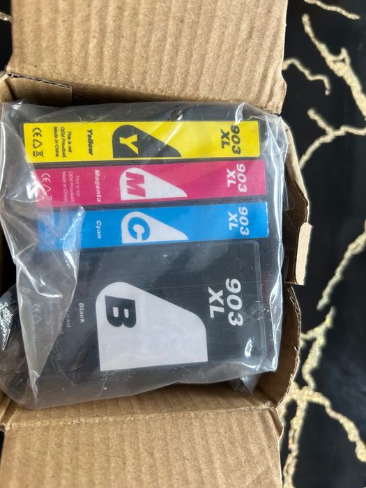Set cartuse noi imprimanta 903XL si LC424