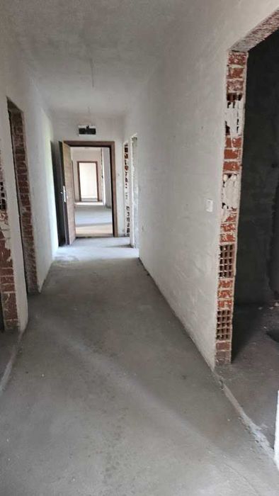 Продава се Четиристаен апартамент в Пловдив, Остромила - 144 кв.м за 1153 €/кв.м - Снимка #7