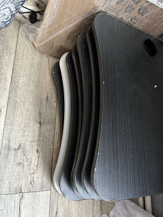 Стол для ноутбука