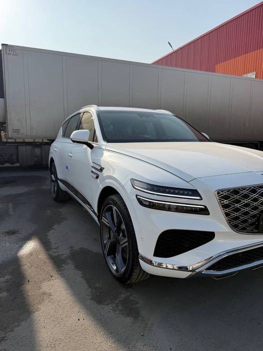 Ginesis GV80 2025