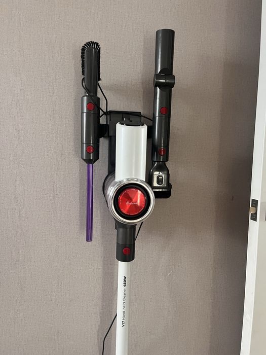 Продам Пылесос Redroad 17