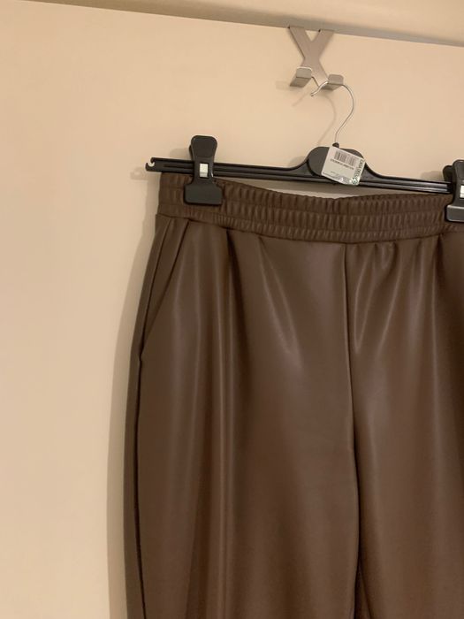 Pantaloni piele ecologică Reserved