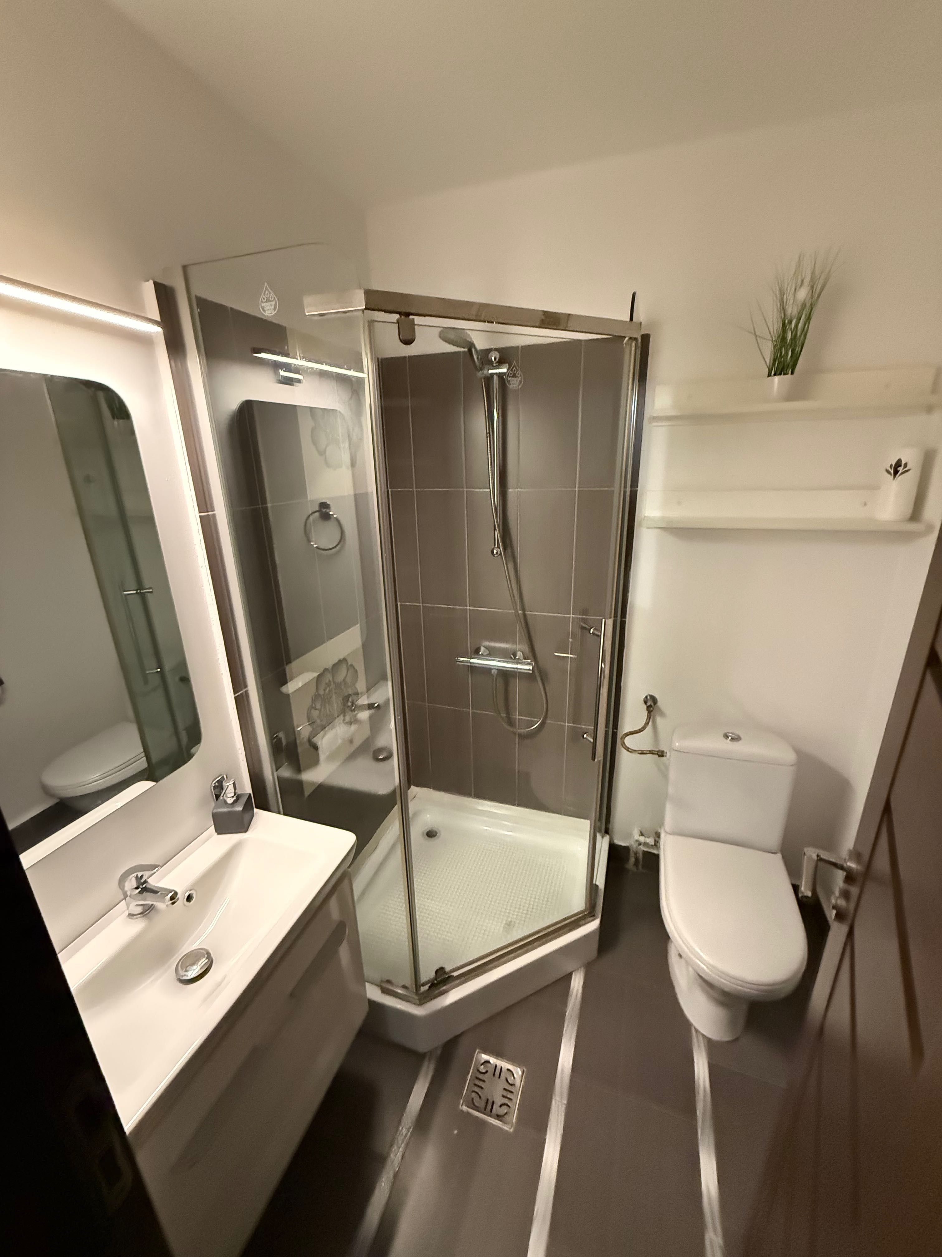 Apartament 4 camere de vanzare Zona Bancilor - Piata Garii