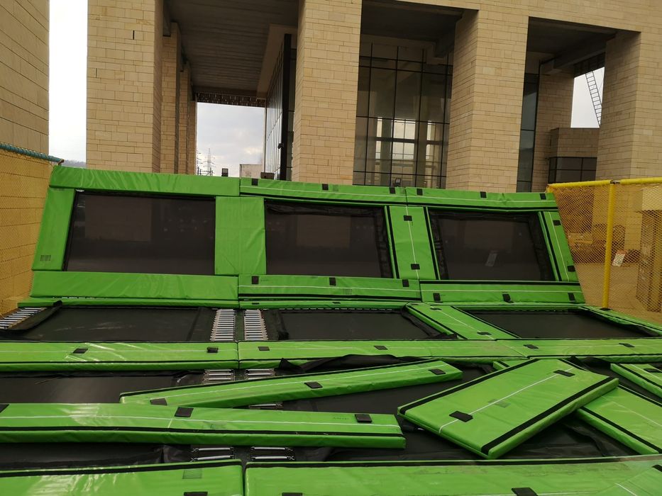 Vând trambulina elastica pentru copii