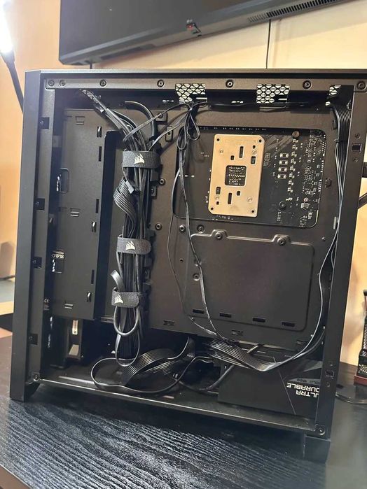 PC Gaming Ryzen 5 7600 & AMD Radeon RX 7800 XT