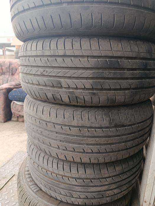 Продам шины от Джентра