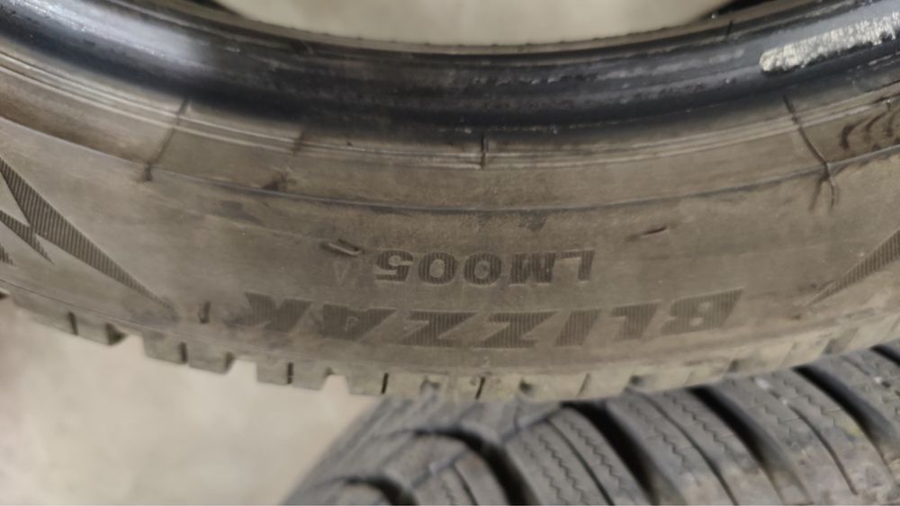 Bridgestone Blizzak LM005 215/45/18 XL, 4 бр. зимни гуми