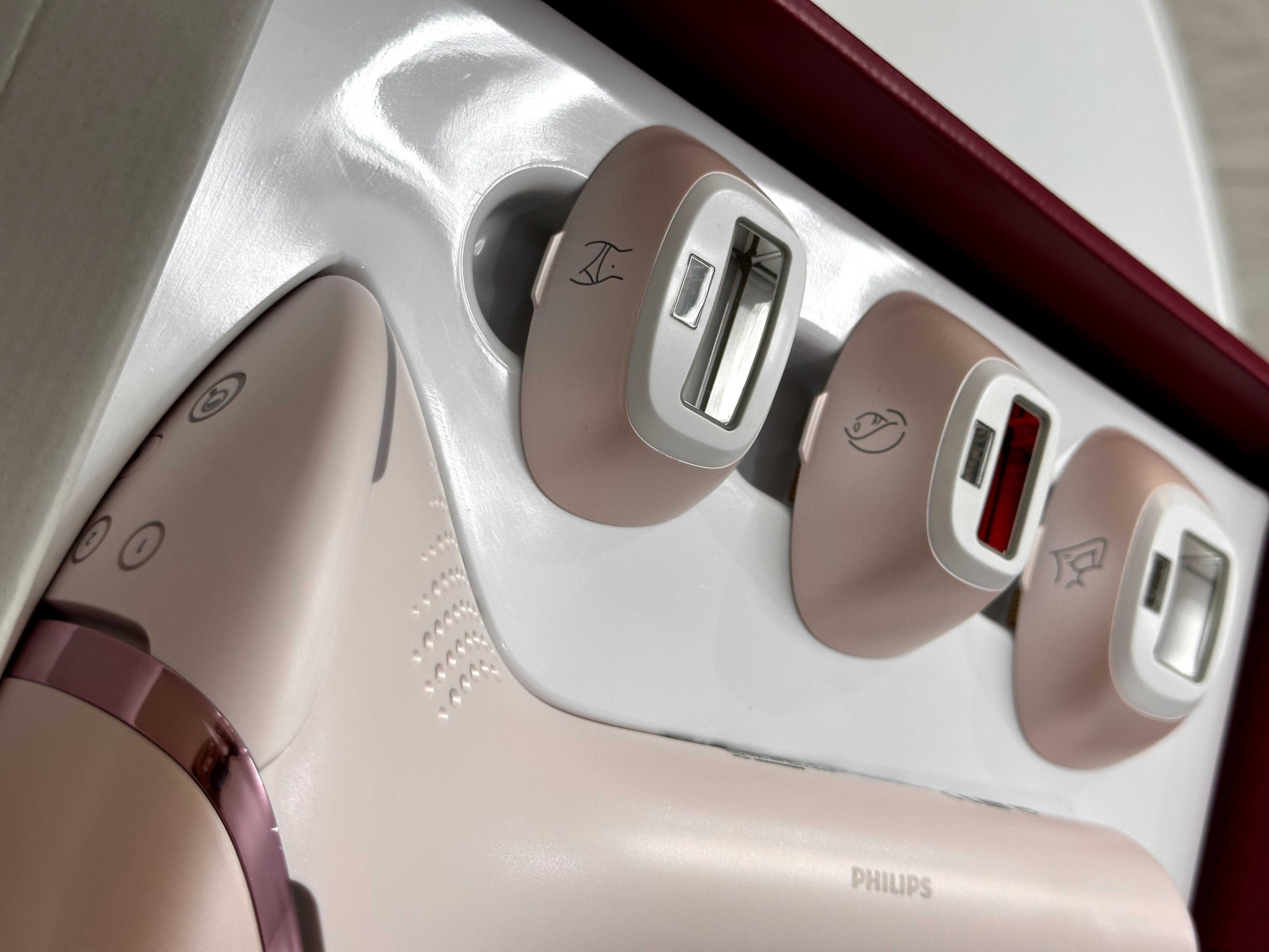 PHILIPS Lumea IPL Series 9900 BRI976/00 Nou