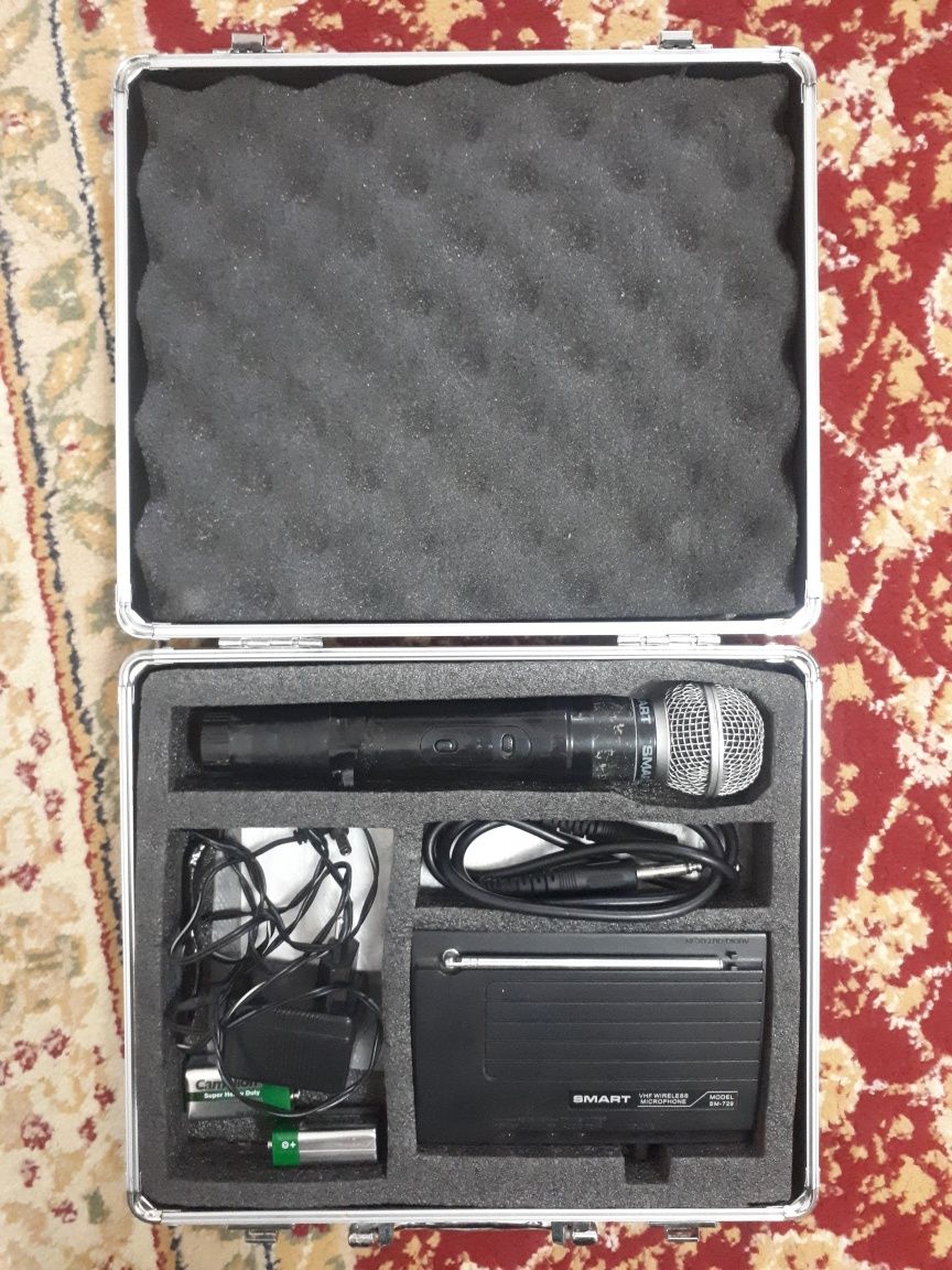 Продаётся микрофон SMART SM-729. Цена договорная.