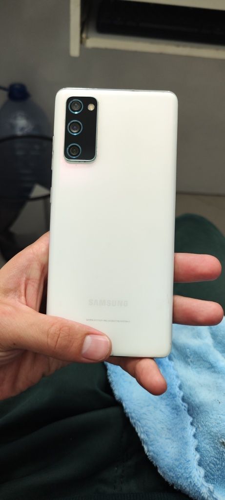 Samsung S20 fe. Juda arzon