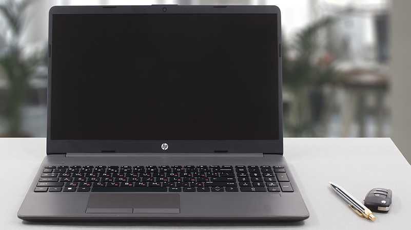 Laptop HP 255 G9 ,15.6 IPS ,AMD Ryzen™ 3-5425U ,RAM 8 GB ,SSD 256 Нови