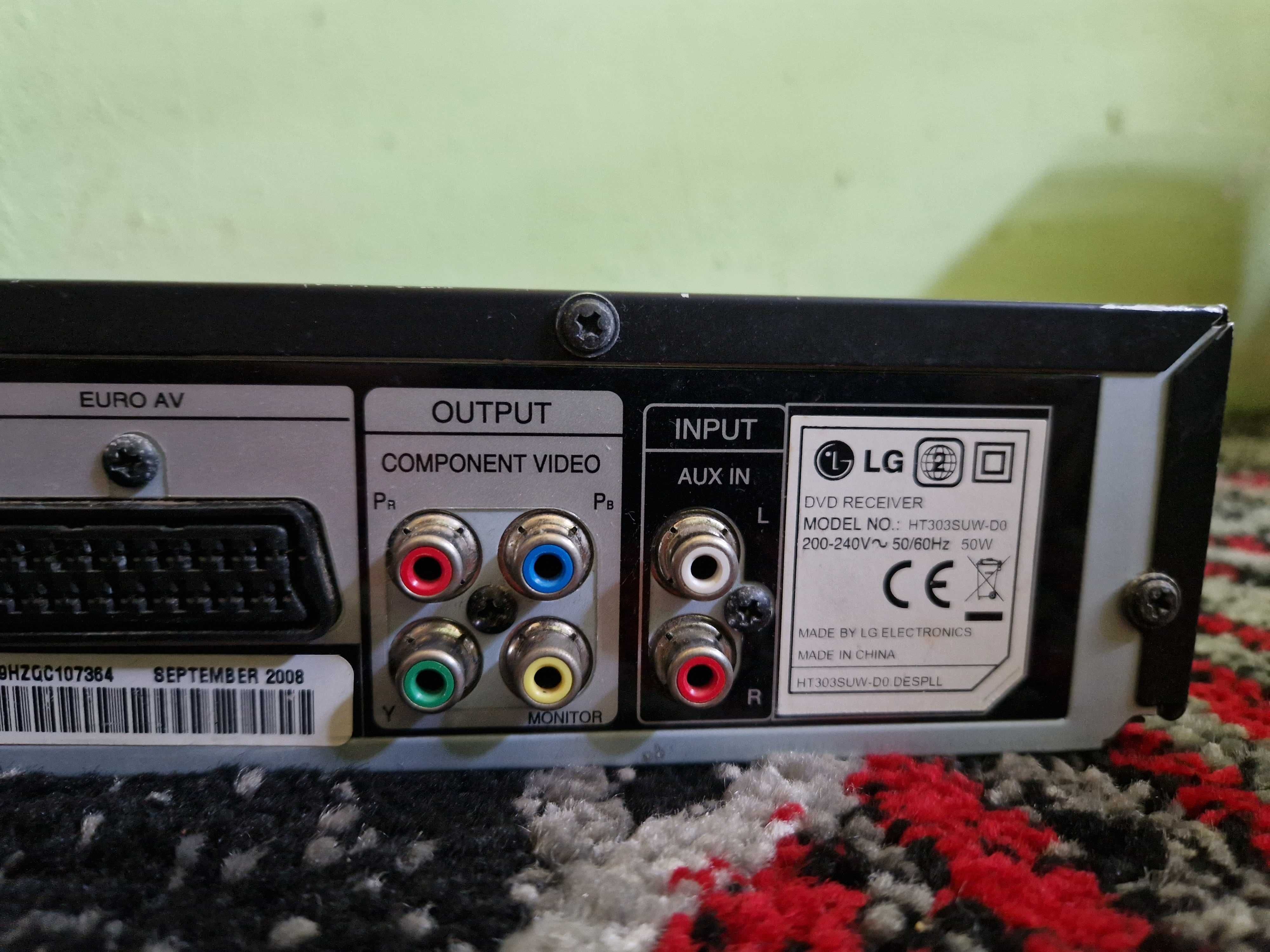 DVD плейър LG HT303SUW