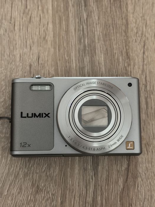 Panasonic Lumix SZ10, 12x Zoom, 16MP CCD