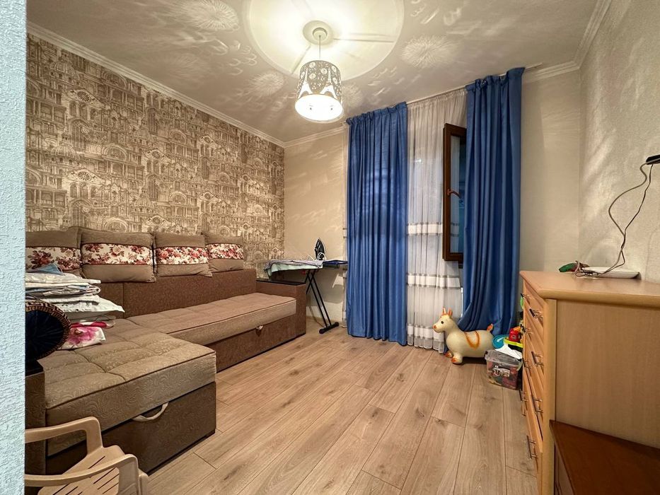 Продается дом 2,75 сотых  Аэропорт Международный  собственик