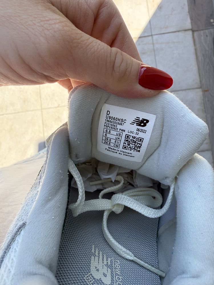 New Balance 9060 moonnbeat sea salt