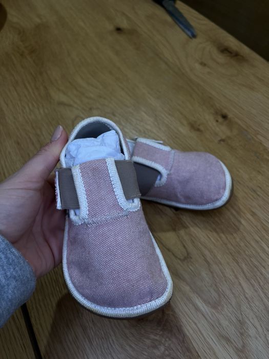 Детски боси пантофи на Pegres