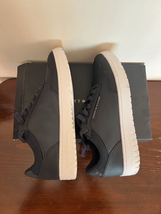 Adidasi Tommy Hilfiger - Noi