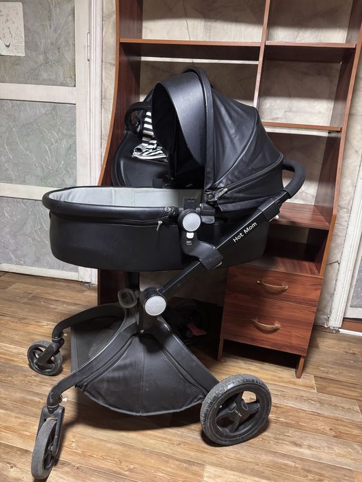 Продам коляску HOT MOM2