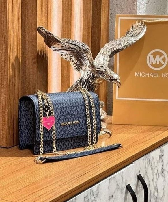 Genti mini Michael Kors, logo metalic auriu,saculet, etichetă