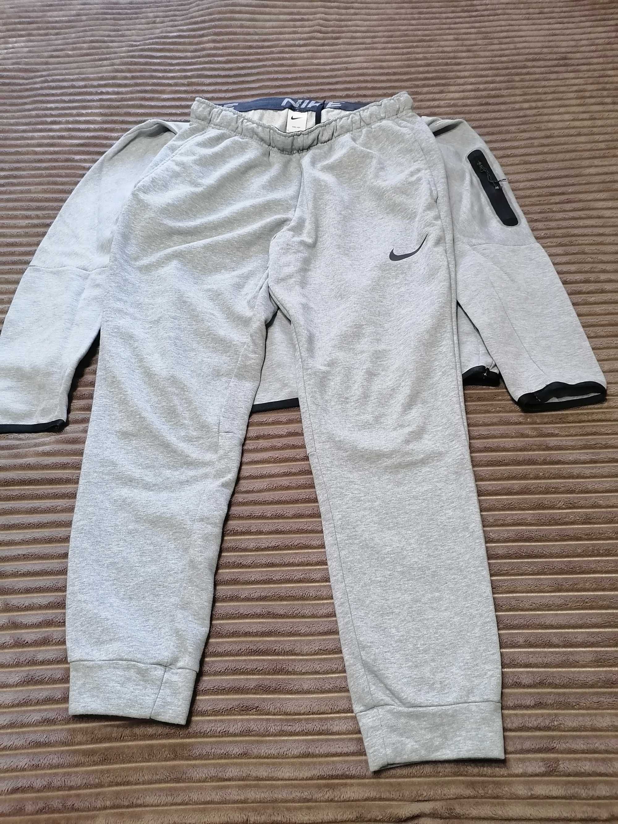 Спортен екип NIKE