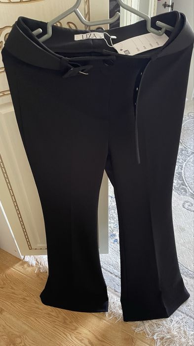 Черные брюки клеш