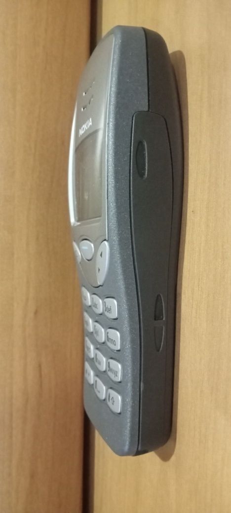 Nokia 3210 nou 03/10/2000