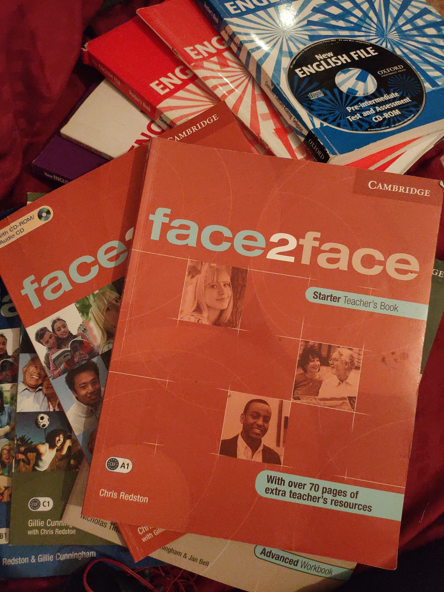 Face2face stater teacher book and student’s book