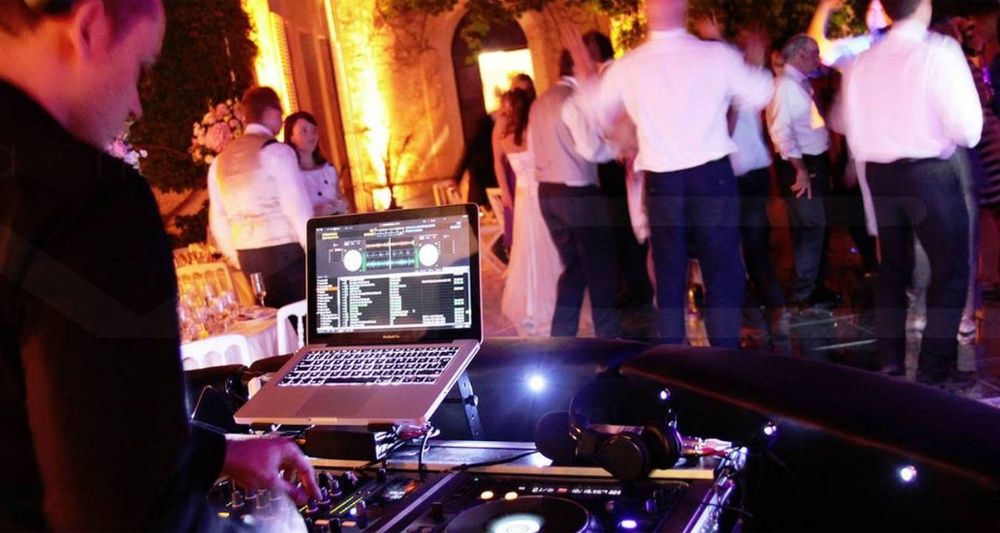 Dj Evenimente Craiova - Sonorizare - Majorat - Botez - Cununie - Nunta