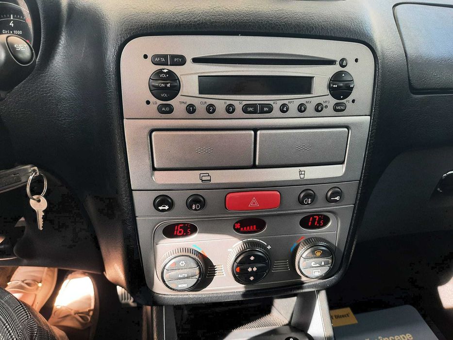 Alfa Romeo 147 SELECTIVE /1.9 DIESEL/Revizie ulei + Garantie 12 luni