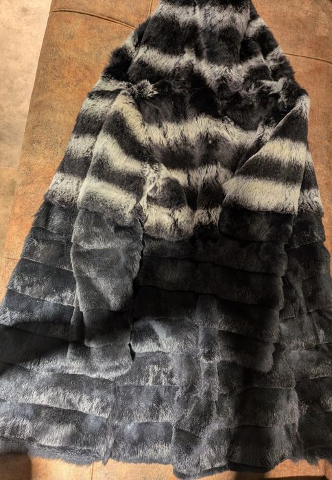 Продам шубу из натурального меха