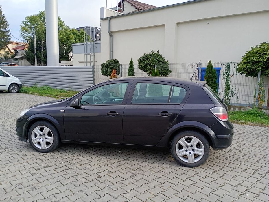 Vând Opel Astra h